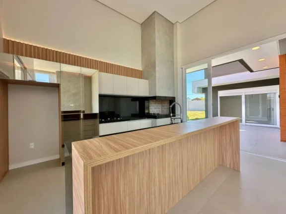 Imagem Casa 4 Dormitórios - Bairro Capão Novo