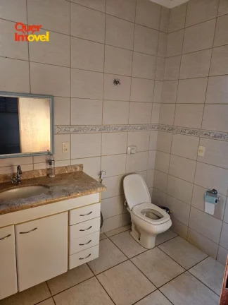 Imagem Imperdível oportunidade: Casa à venda em Cravinhos-SP, Jardim das Acácias, 3 quartos, 1 sala, 2 banheiros, 4 vagas, 144,00 m².