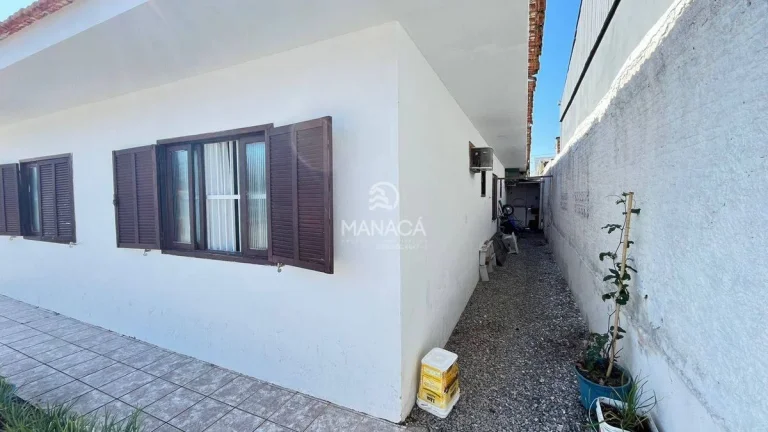 Imagem Casa espaçosa e averbada no Bairro Los Angeles – Barra Velha