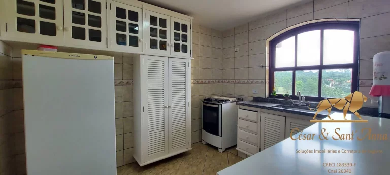Imagem Encantadora residência a venda em Campos do Jordão.