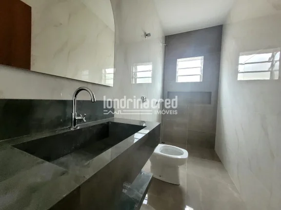 Imagem Casa excelente no Res. Abussafe com 3 dormitórios (1 suíte), banheiro social, 4 vagas de garagem, 140m² de construção em terreno de 200m².