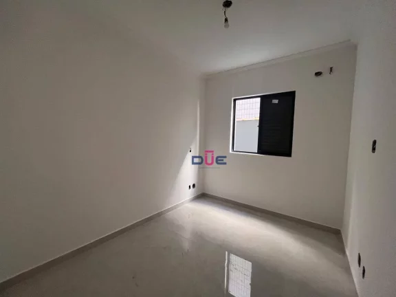 Imagem Casa sobreposta térrea com 3 suítes sendo 1 privativa e 2 americanas, no Embaré só 950 mil com 2 vagas. Novinha!!!