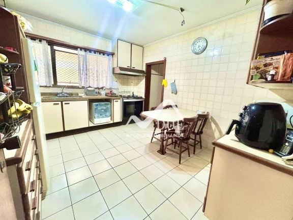 Imagem Apartamento com 3 dormitórios à venda, 184 m² por R$ 930.000,00 - Boqueirão - Santos/SP