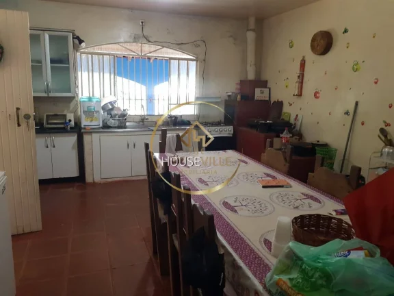 Imagem Chácara em Jacareí, 3 Casas (Sendo 10 Dormitórios), 108.900m².