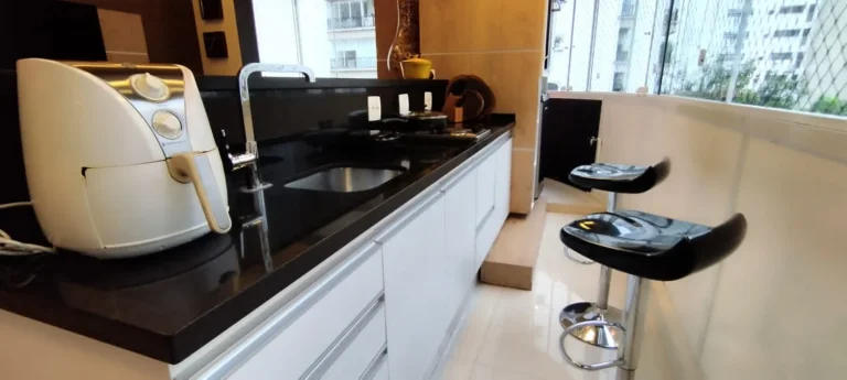 Imagem Duplex 170 M², 3Q, 3 Suítes, Sala espaçosa, 4 Banheiros, 4 vagas, Piscina Aquecida, Academia, Sauna, Próximo ao metrô.