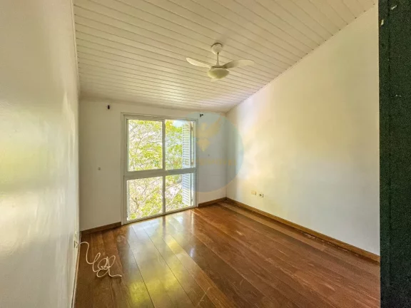 Imagem Casa em Condomínio a Venda no bairro Granja Viana - Carapicuíba, SP