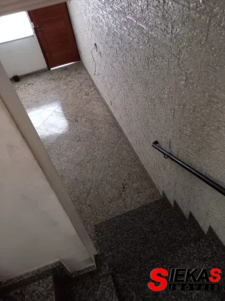 Imagem Excelente oportunidade! Casa em condomínio à venda na Vila Matilde, São Paulo-SP, com 3 quartos, 1 suíte, 2 banheiros, 4 vagas de garagem e 198m².