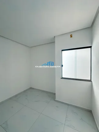 Imagem Casa para Venda em Feira de Santana, Mangabeira, 3 dormitórios, 1 suíte, 1 banheiro, 2 vagas