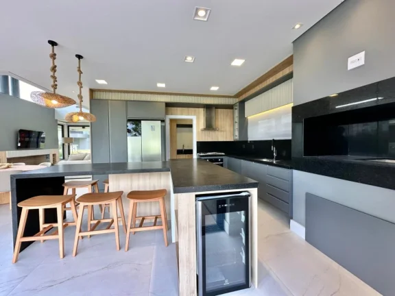 Imagem Casa em Condominio 5 Dormitórios - Bairro xangri-la