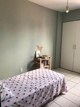 Imagem Apartamento em Manaíra . Com varanda e vista parcial do mar. Dependência