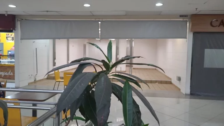 Imagem Salão para alugar, 42 m² por R$ 6.568,00/mês - Centro - Itaquaquecetuba/SP