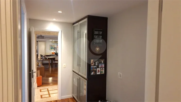 Imagem Apartamento à venda com 4 quartos, sendo 4 suítes, no condomínio Mont Blanc, São Paulo - SP