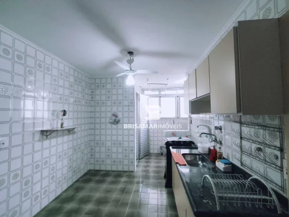 Imagem PITANGUEIRAS- UMA QUADRA DA PRAIA , LOCALIZAÇÃO ESPETACULAR , GARAGEM NO PRÉDIO.