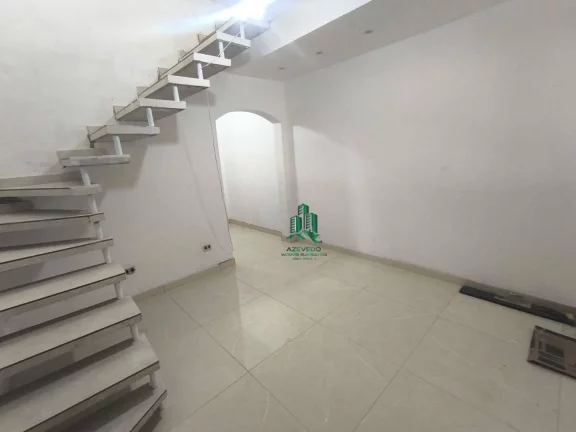 Imagem Sobrado com 4 dormitórios à venda, 250 m² por R$ 500.000,00 - Jardim Adriana - Guarulhos/SP