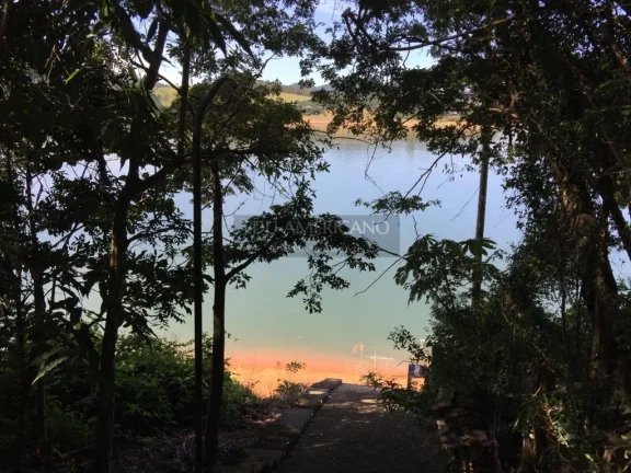 Imagem JOANÓPOLIS. LINDA CHÁCARA NA BEIRA DA REPRESA, com acesso a água !