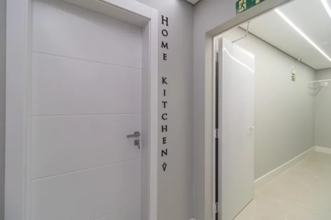 Imagem Apartamento de 1 quarto no bairro Água Verde