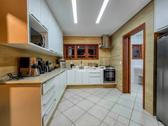 Imagem Casa à venda em Riviera, com 5 dormitórios sendo 3 suítes, 280m² área construída 3 vagas de garagem