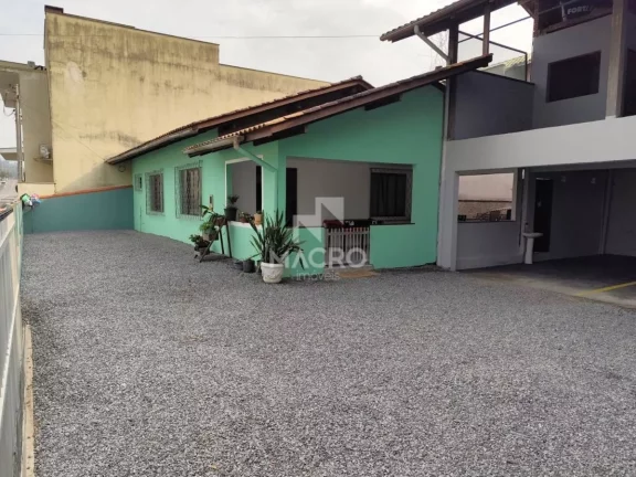 Imagem Casa com sala comercial | Barra do Rio Cerro