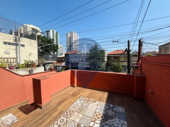 Imagem Casa à venda em São Paulo-SP, no Ipiranga, com 2 quartos, 1 suíte, 2 salas, 2 banheiros e 72m² de área.