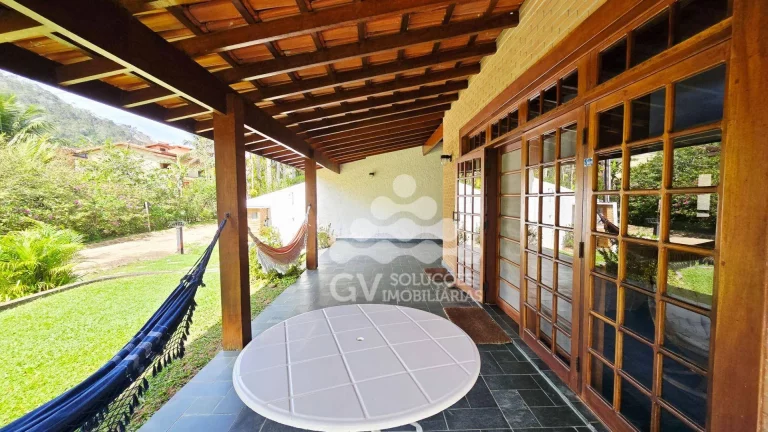 Imagem Casa com 3 dormitórios à venda, 195 m² por R$ 2.000.000,00 - Condomínio Lagoinha - Ubatuba/SP