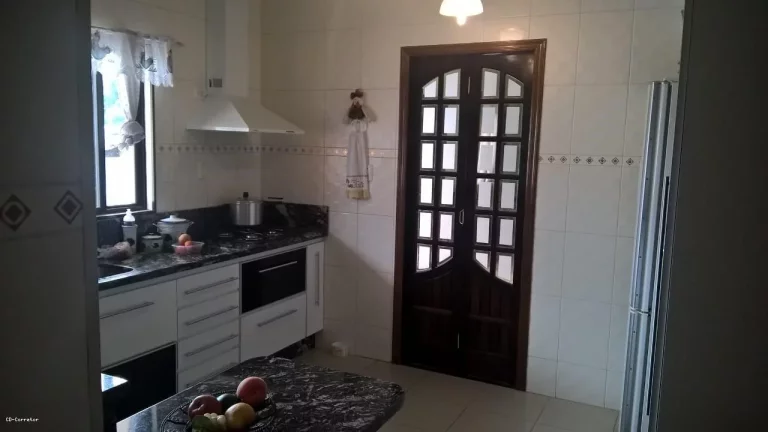 Imagem Sobrado para Venda em Ribeirão Pires / SP no bairro Bocaina