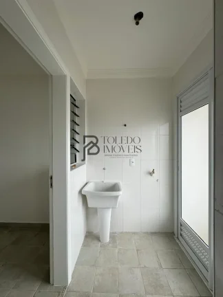 Imagem Apartamento de 140m² com 3 Dormitórios sendo 1 Suíte no bairro Canto do Forte - Praia Grande