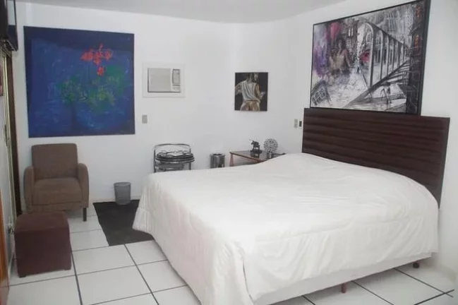 Imagem A Melhor Cobertura da Praia da Enseada, Condomínio um Verdadeiro Resort, Vista Deslumbrante ao Mar, Piscina Privativa,3 garagens