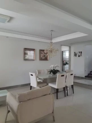 Imagem Casa no Residencial Parque dos Coqueiros - Amplos 3/4, Suíte, 324m² e 4 Vagas!