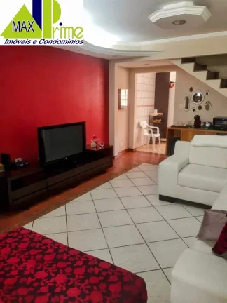 Imagem Casa à venda no Tatuapé, São Paulo. 300m², 3 dormitórios, 2 suítes, garagem para 2 carros. Próximo ao metrô Carrao. Agende sua visita!