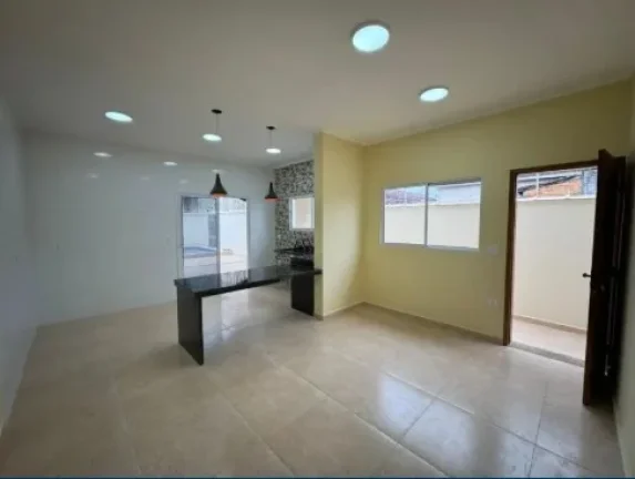 Imagem Casa para Venda em Itanhaém, Tupy, 2 dormitórios, 1 suíte, 2 banheiros, 3 vagas