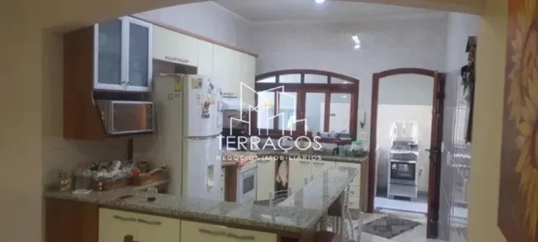 Imagem CASA TÉRREA À VENDA, BAIRRO VILA DE VECCHI, JUNDIAÍ SP, 200 M² CONSTRUÍDOS