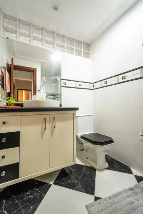 Imagem Apartamento com 3 dormitórios sendo 1 suíte e 2 vagas na região Central de Balneário Camboriú SC