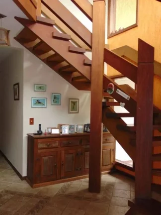 Imagem Maravilhosa casa em condomínio fechado. Nova Friburgo RJ.