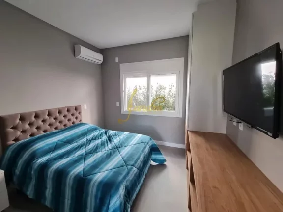 Imagem Sobrado finamente mobiliado e decorado beira de lago