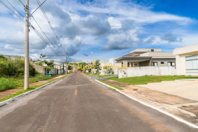 Imagem Lote à venda no Condomínio Santa Monica -