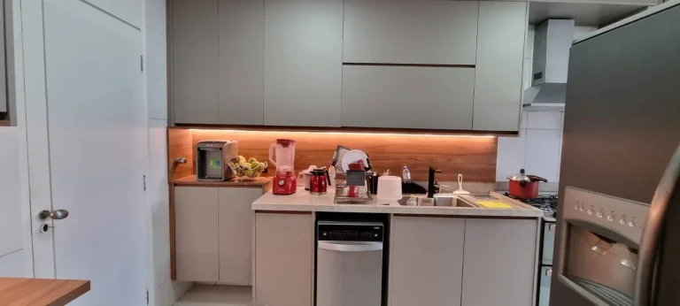 Imagem Apartamento para Locação Aclimação - 138M² - 4 Dorms, 3 Suítes, 2 Vagas.