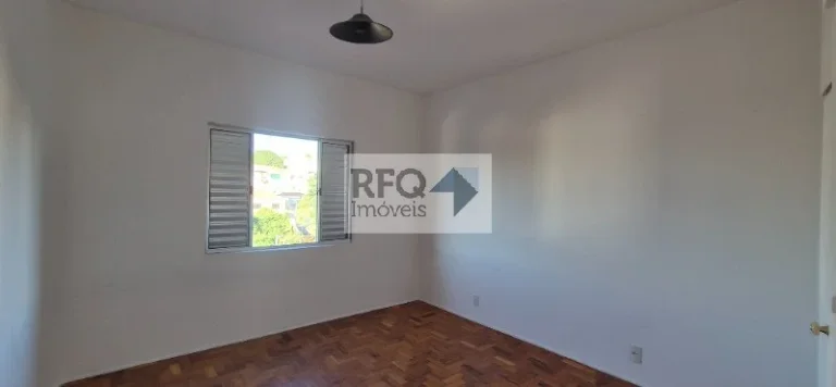Imagem Apartamento no térreo para locação no Jardim da Glória: 2 quartos, 1 sala, 1 banheiro, 1 vaga de garagem, 100m². Venha conferir!