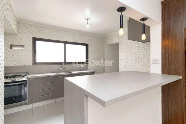 Imagem Apartamento 72M², 3Q, 1 Suíte, 2 Banheiros, 1 Vaga, Piscina, Churrasqueira, Salão de Festas e Jogos, Quadra, Gerador, Brinquedoteca, Playground.