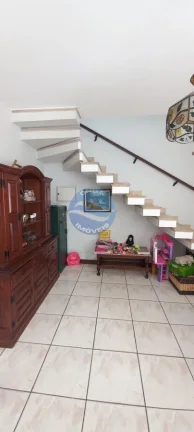 Imagem Casa a venda na Ponta da Praia - Santos SP