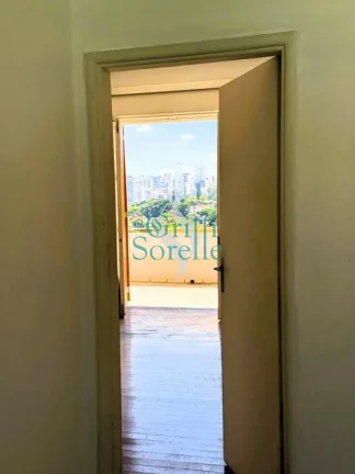 Imagem Casa de Vila Fechada em Pacaembu - São Paulo/SP.