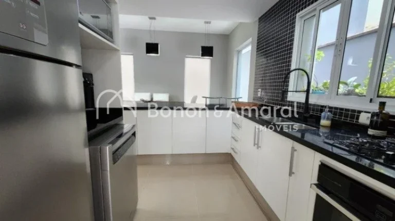Imagem Sobrado Impecavél no Residencial Terras do Barão