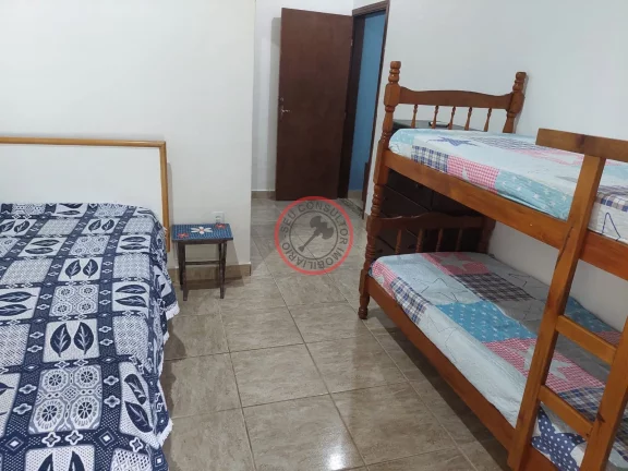 Imagem CASA Terrea escritura definitiva com varanda ,2 suites, lavabo, area gourmet,piscina , garagem para 5 carros e duas kitnets