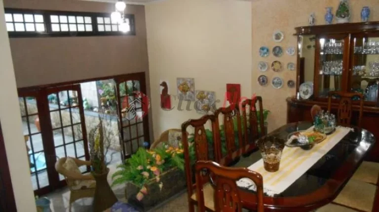 Imagem Sobrado para Venda no Centro de São Bernardo com 4 dormitórios