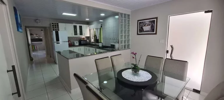 Imagem Casa Alvenaria Comercial em Terreno em Região Central! Residencial/Comercial