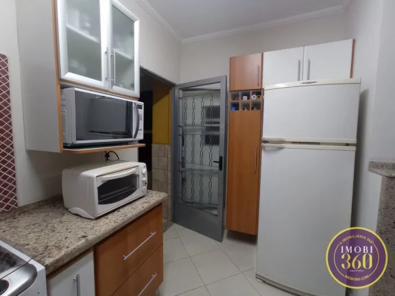 Imagem Sobrado com 03 dormitórios e 02 vagas de garagem próximo Guilhermina Esperança