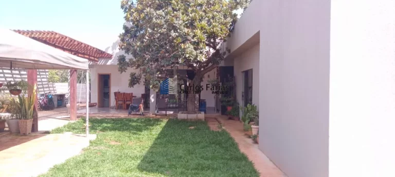 Imagem Casa em Condomínio para Venda em Brasília, Setor Habitacional Tororó (Jardim Botânico), 3 dormitórios, 1 suíte, 4 banheiros, 2 vagas