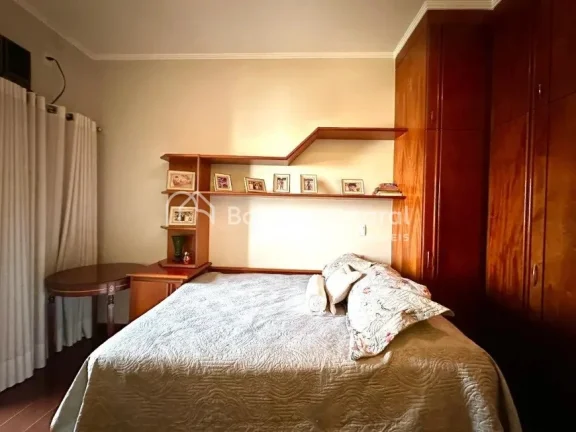 Imagem Espetacular apartamento à venda no Cambuí, com 4 dormitórios, sendo 3 suítes, e um total de 5 ba...