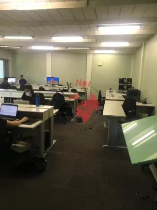 Imagem Sobrado Comercial com 600m² para Locação no bairro Jardim em Santo André