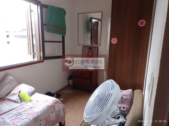Imagem Vendo Sobrado em Pq das Arvores Com 4 Dormitórios -São Paulo