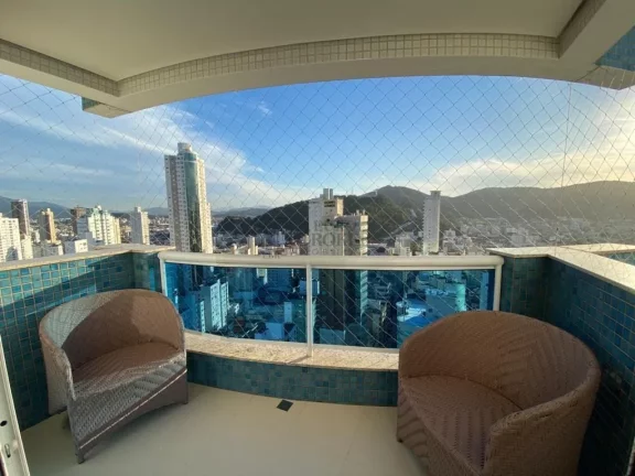 Imagem Apartamento Duplex com 3 suíte à venda no Centro de Balneário Camboriú/SC